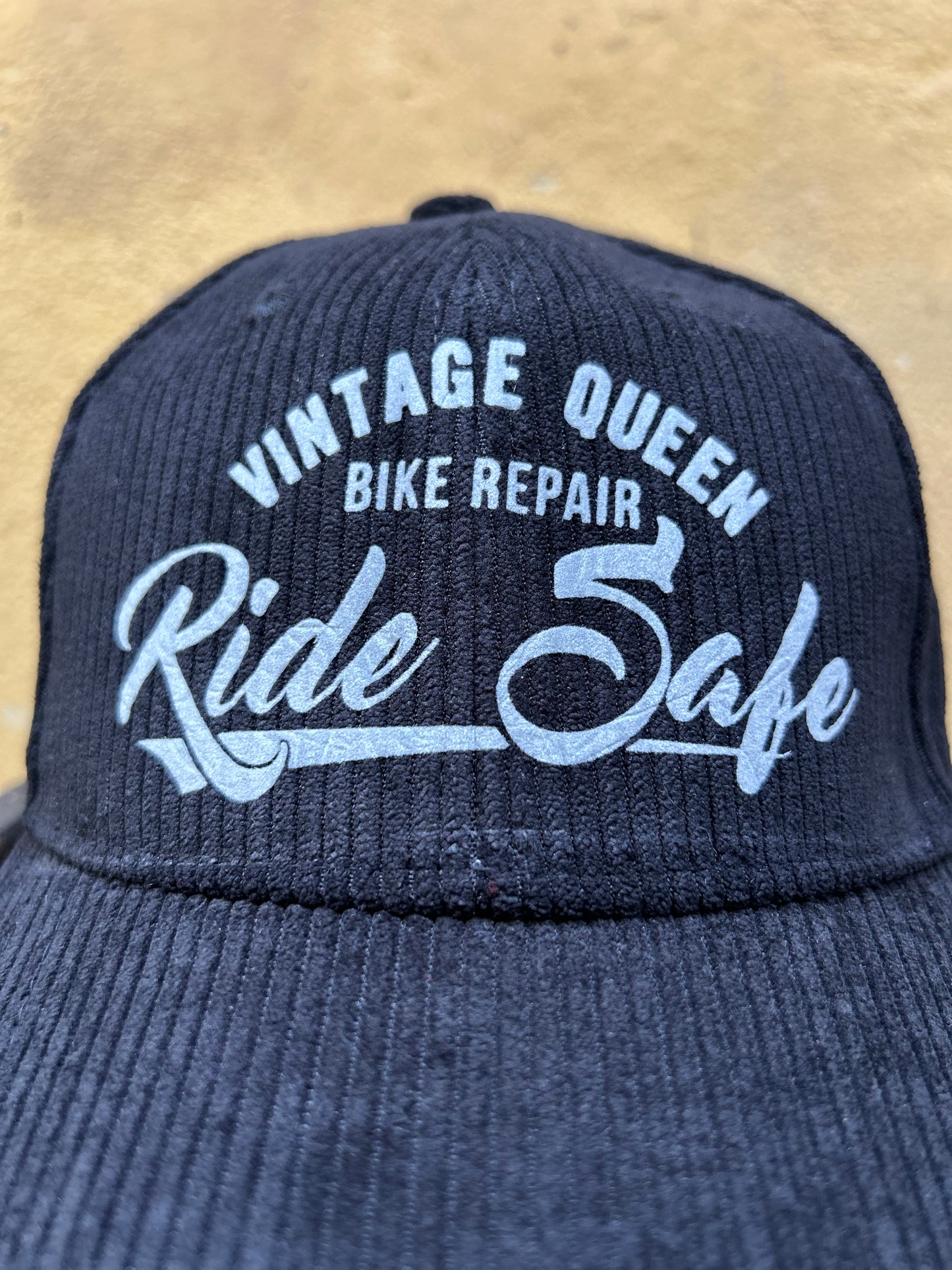 Casquette 2025 - Velours Black & Grey