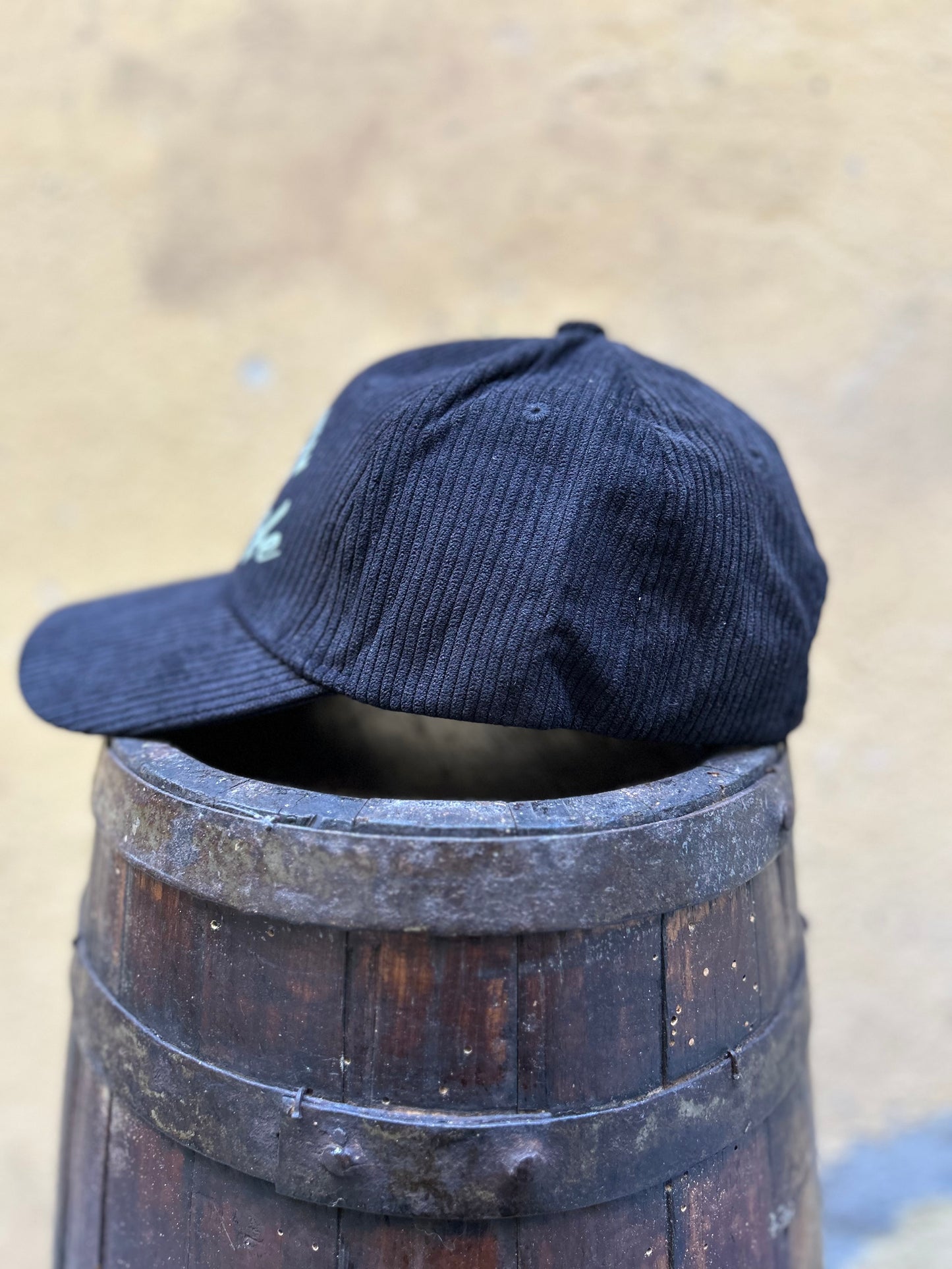 Casquette 2025 - Velours Black & Grey