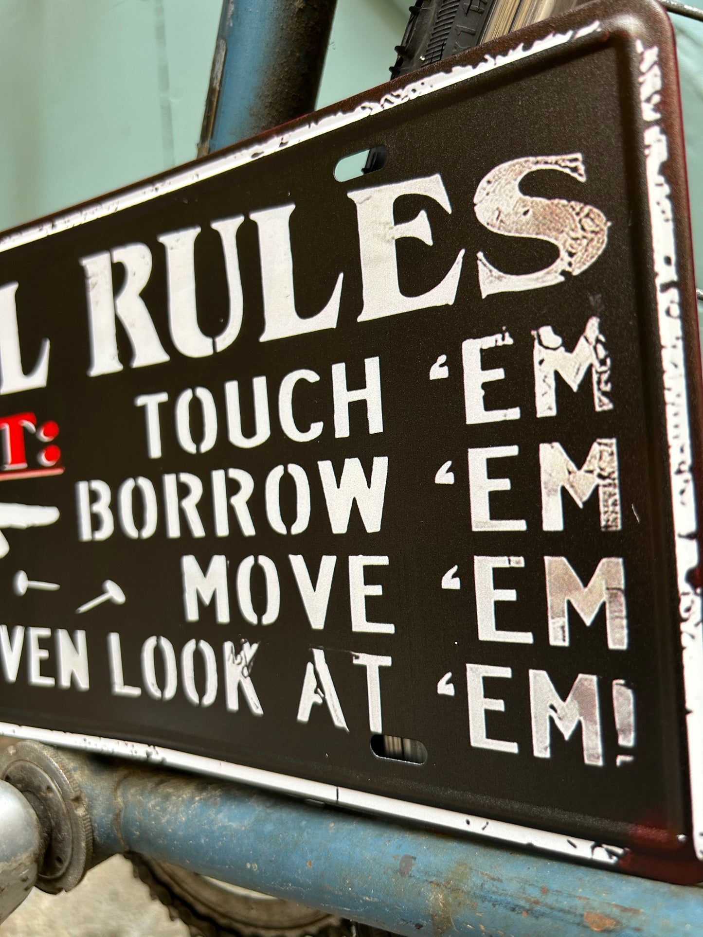 Plaque métal - Tool Rules ✌️