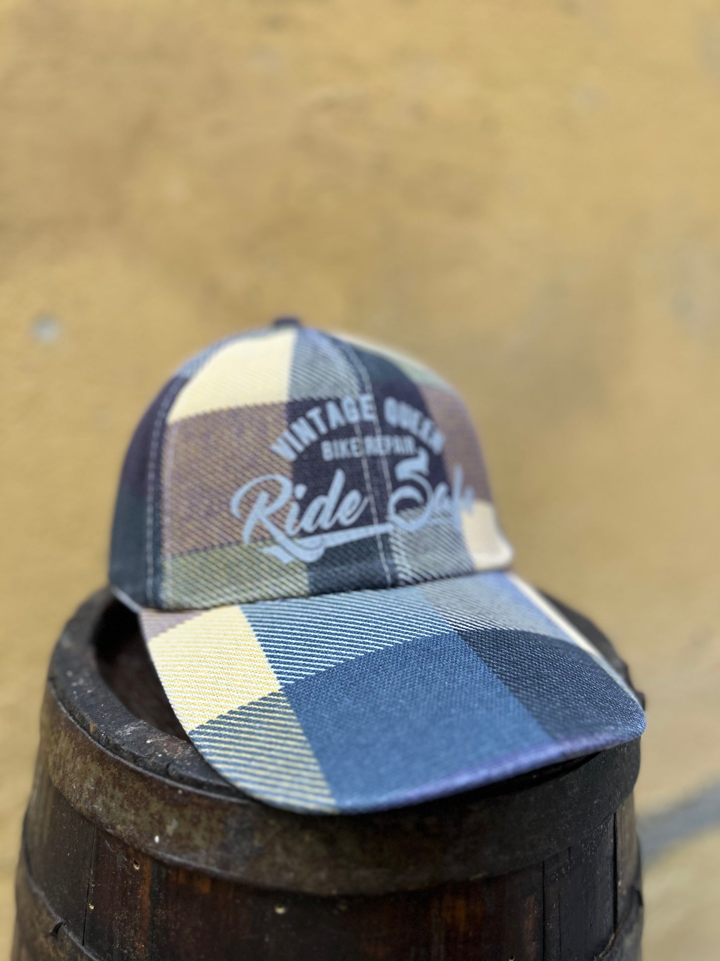 Casquette 2025 - Carreaux beiges