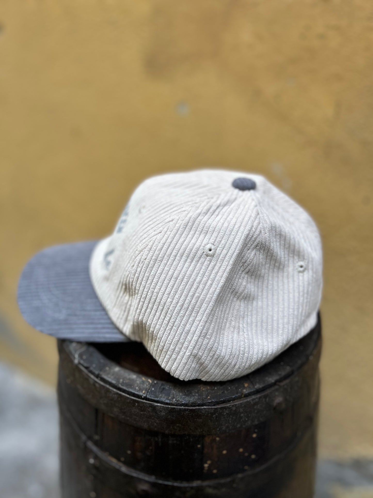 Casquette 2025 - Velours White & Grey