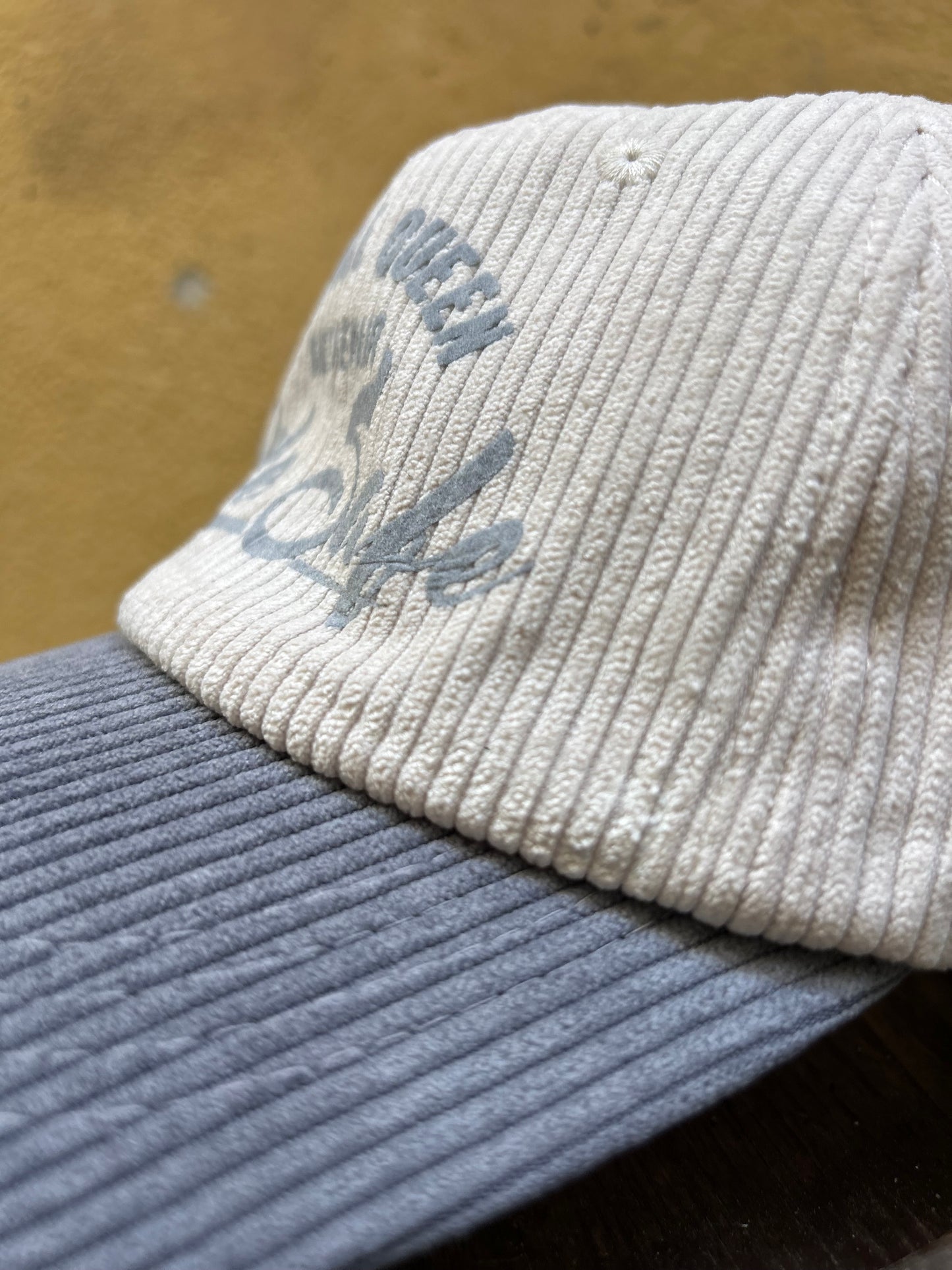Casquette 2025 - Velours White & Grey