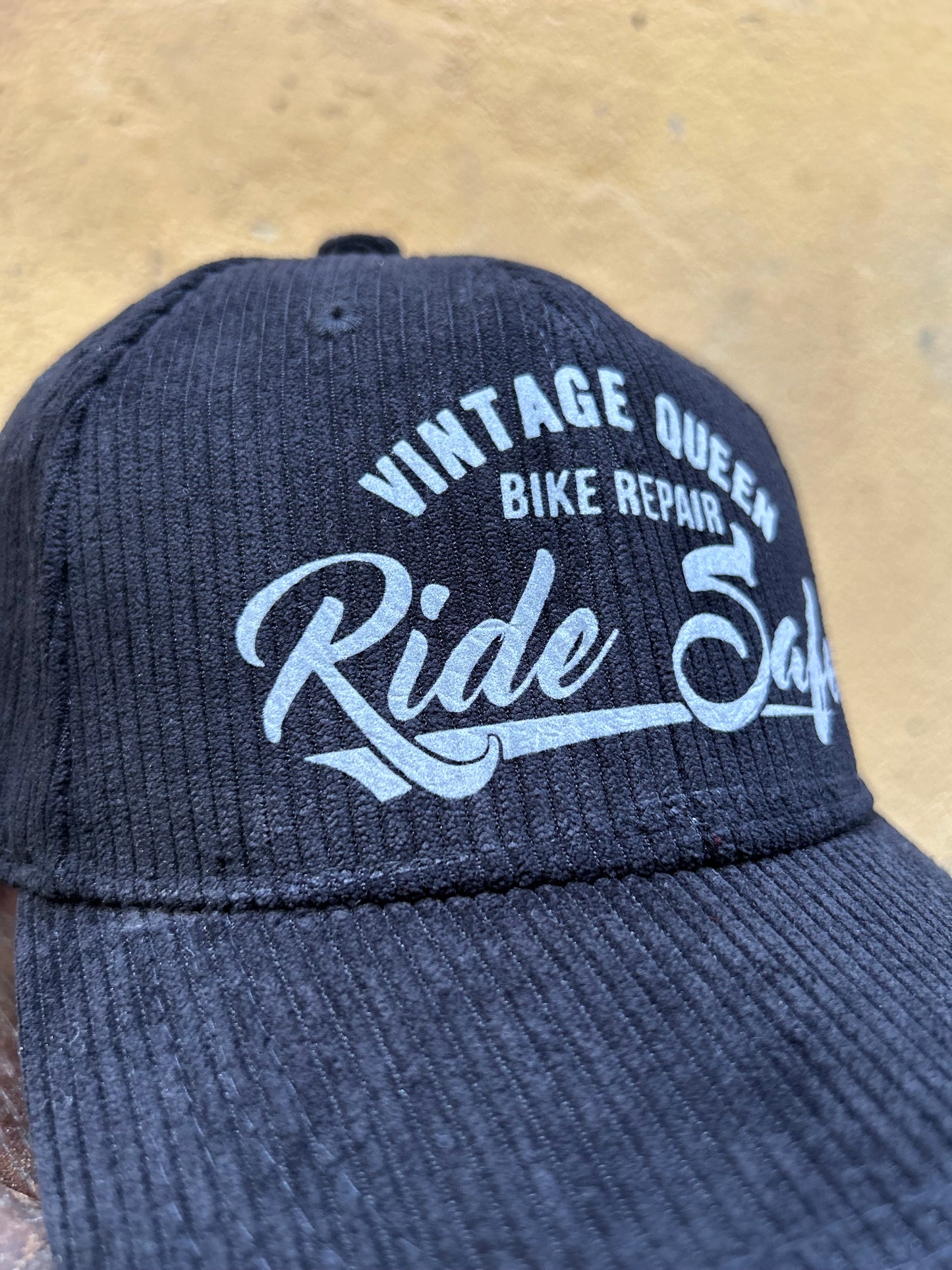Casquette 2025 - Velours Black & Grey