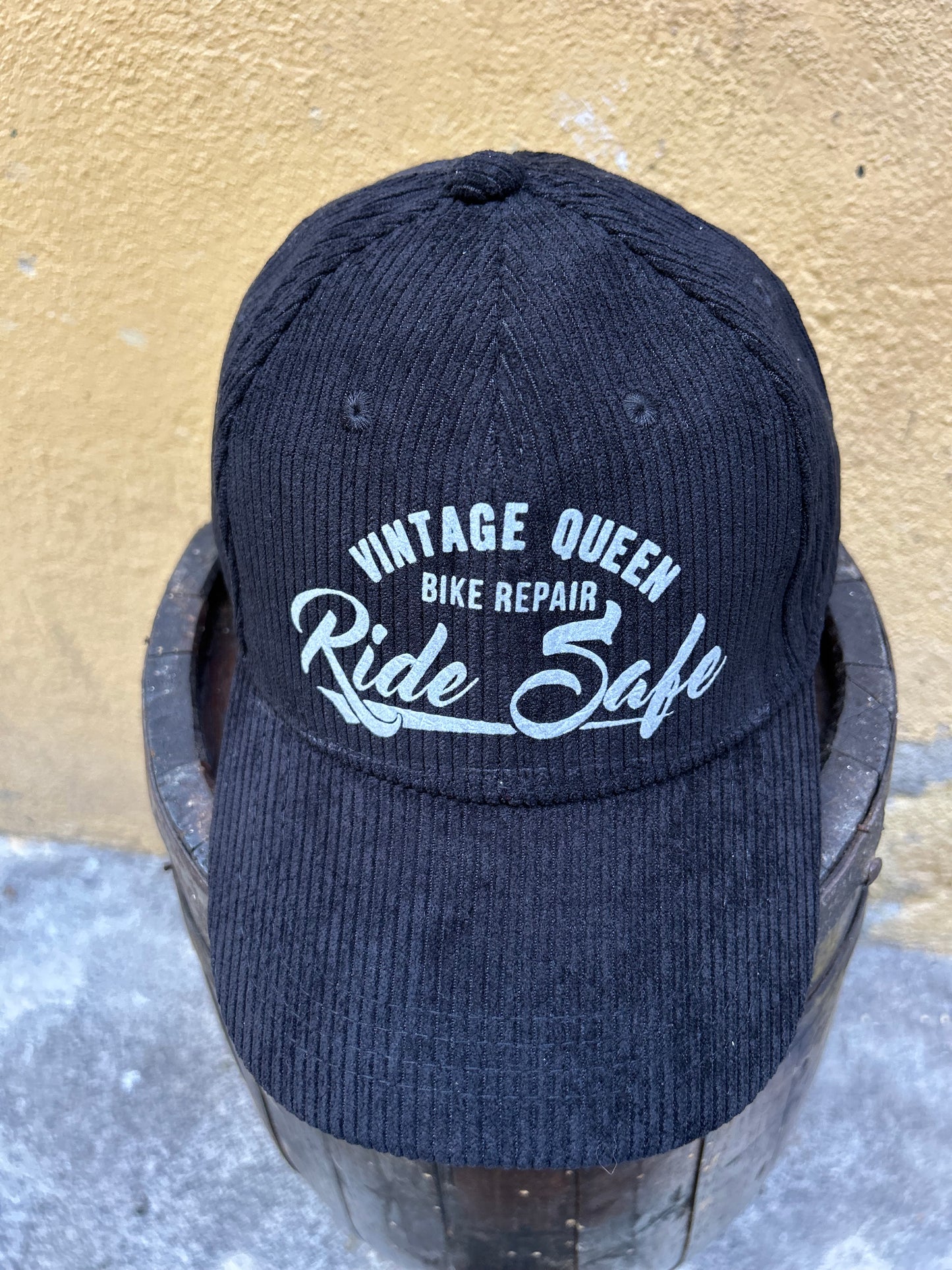 Casquette 2025 - Velours Black & Grey