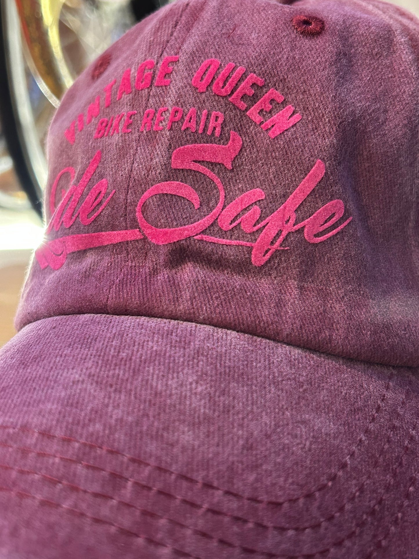 Casquette officielle - Jean Bordeaux & Velours Rose