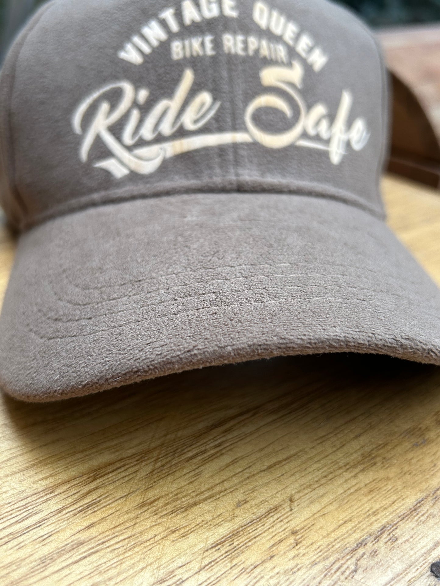 Casquette Officielle - Daim Beige & Velours Camel