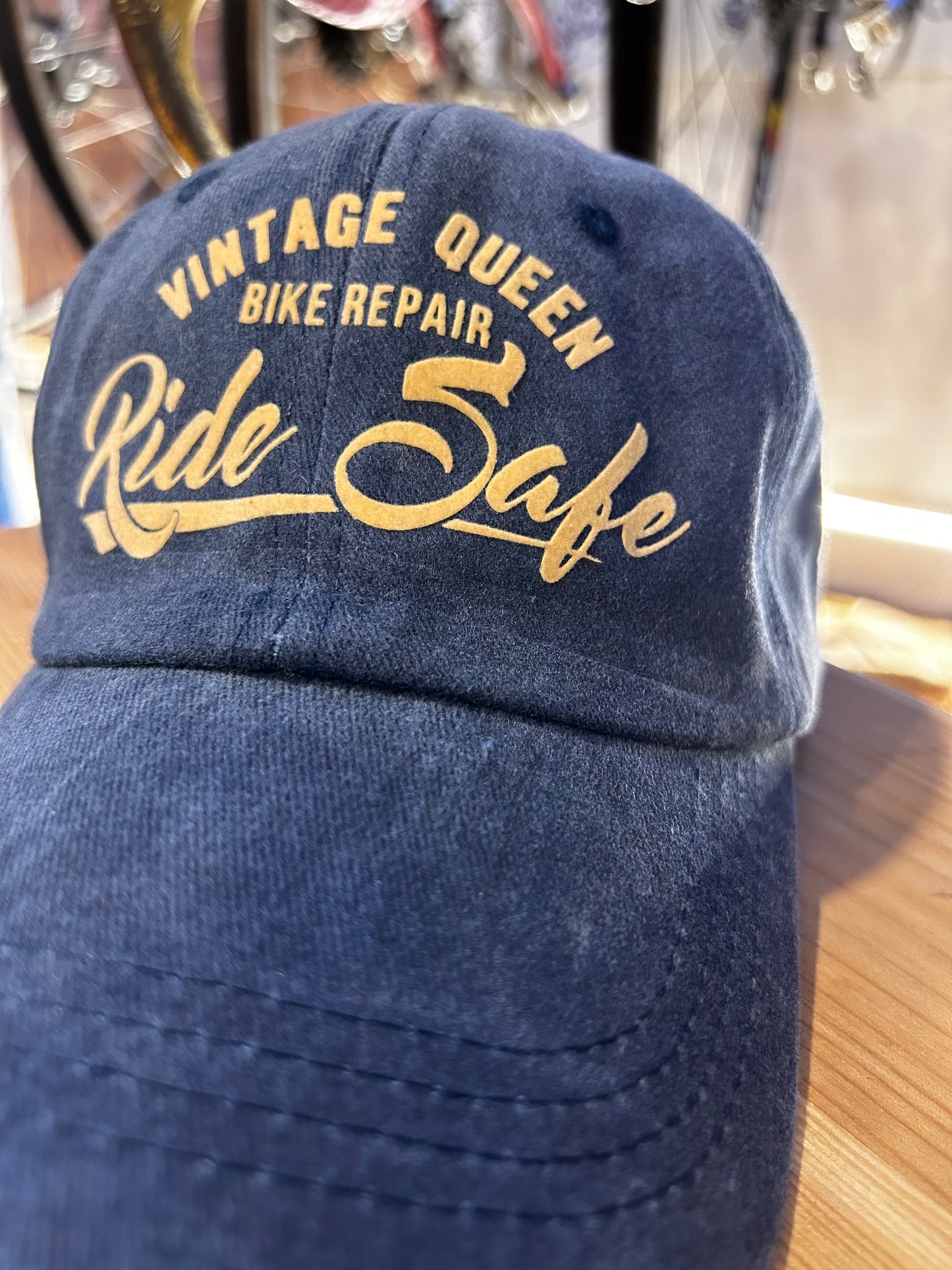 Casquette Officielle - Jean Délavé Bleu & velours Camel