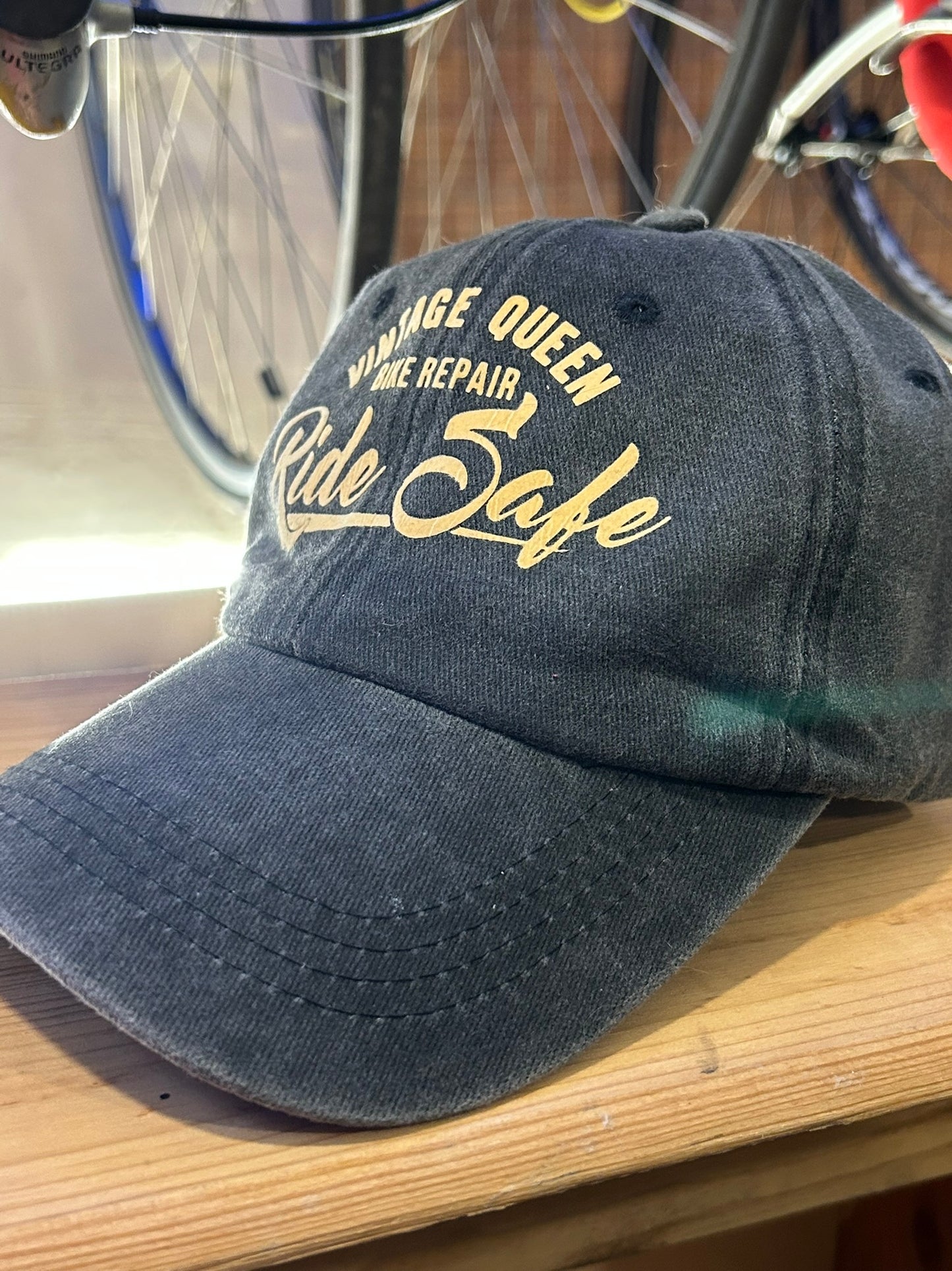 Casquette Officielle - Jean Noir & Velours Camel