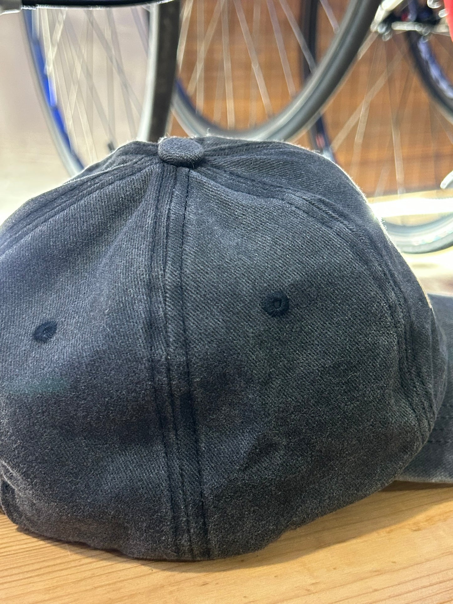 Casquette Officielle - Jean Noir & Velours Camel